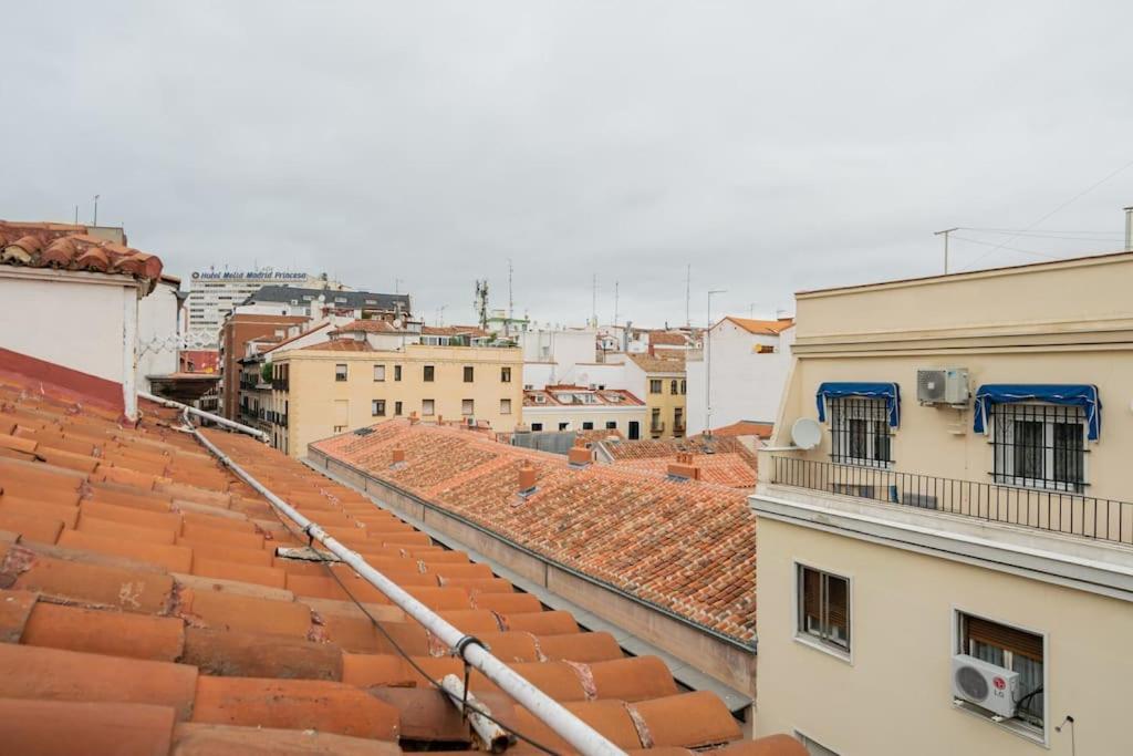 Victor Apartments Plaza Espana Madrid Exterior photo